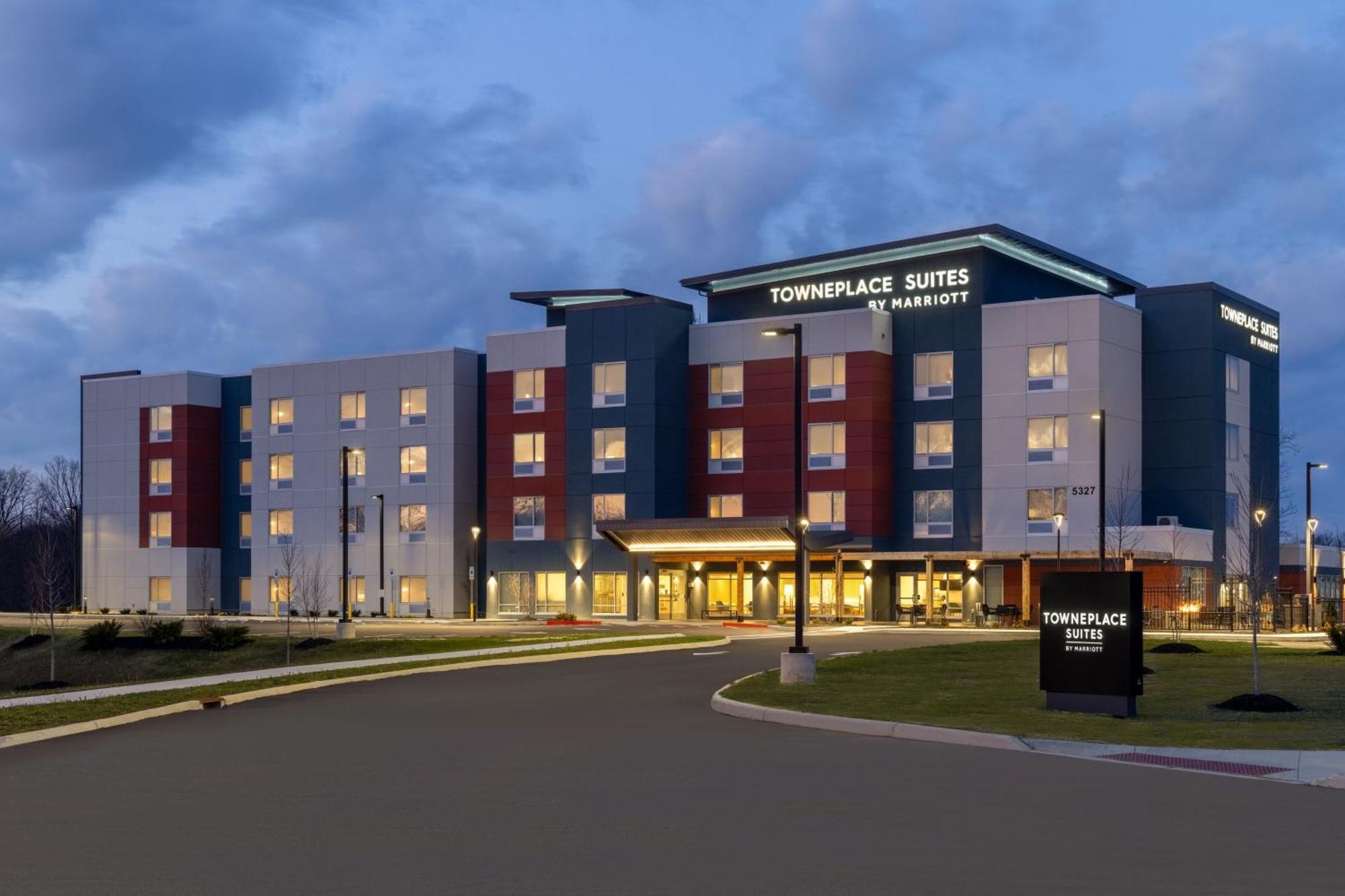 Towneplace Suites By Marriott Geneva At Spire Academy Exterior photo